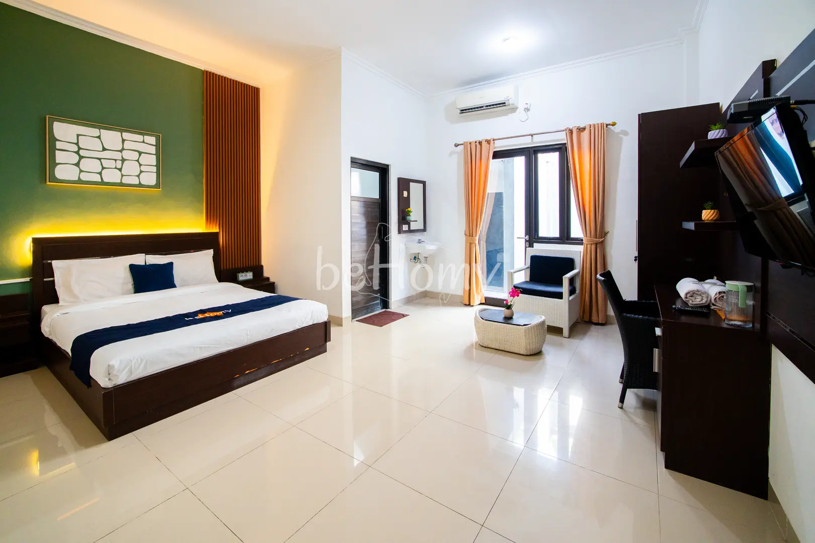 foto properti Behomy Harlin Solo