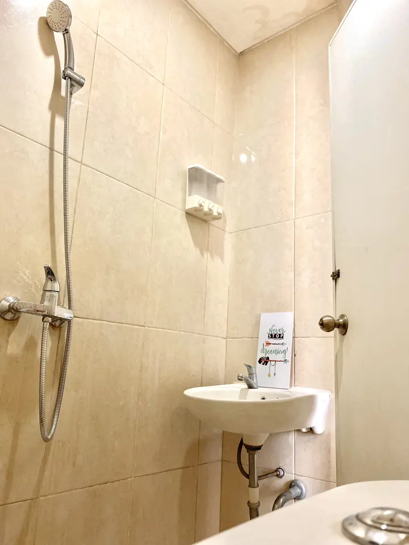 foto kamar Tipe Standar properti Behomy Corner Eight
