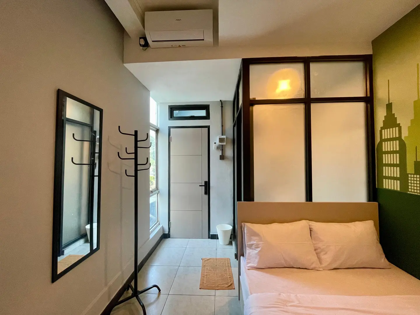 foto kamar Tipe Standar properti Behomy Urban Suite Bekasi