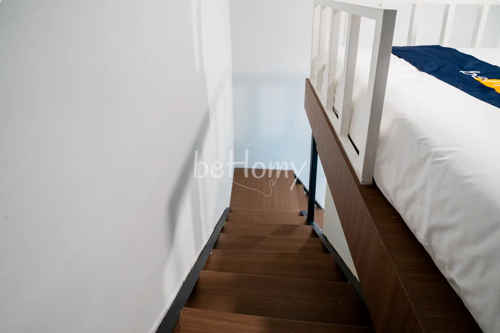 foto kamar Tipe Mezzanine properti Behomy Boarding Ciledug