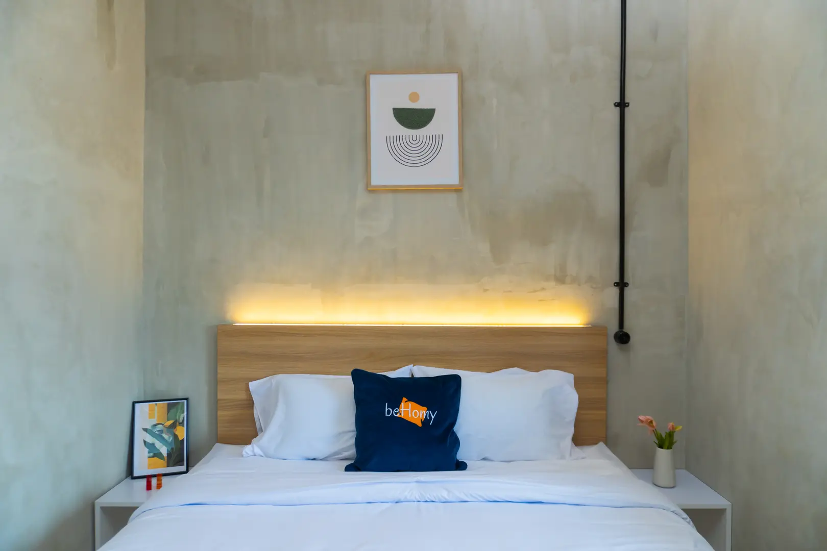 foto kamar Tipe Standar properti Behomy Crown Cikokol