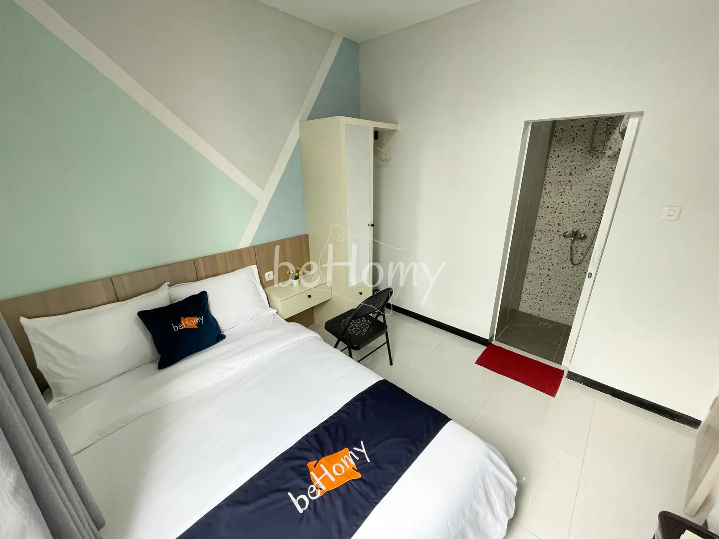 foto kamar Tipe Standar properti Behomy Inn Malang