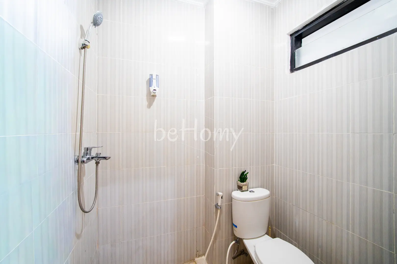 foto kamar Tipe Balcony properti Behomy Harlin Solo
