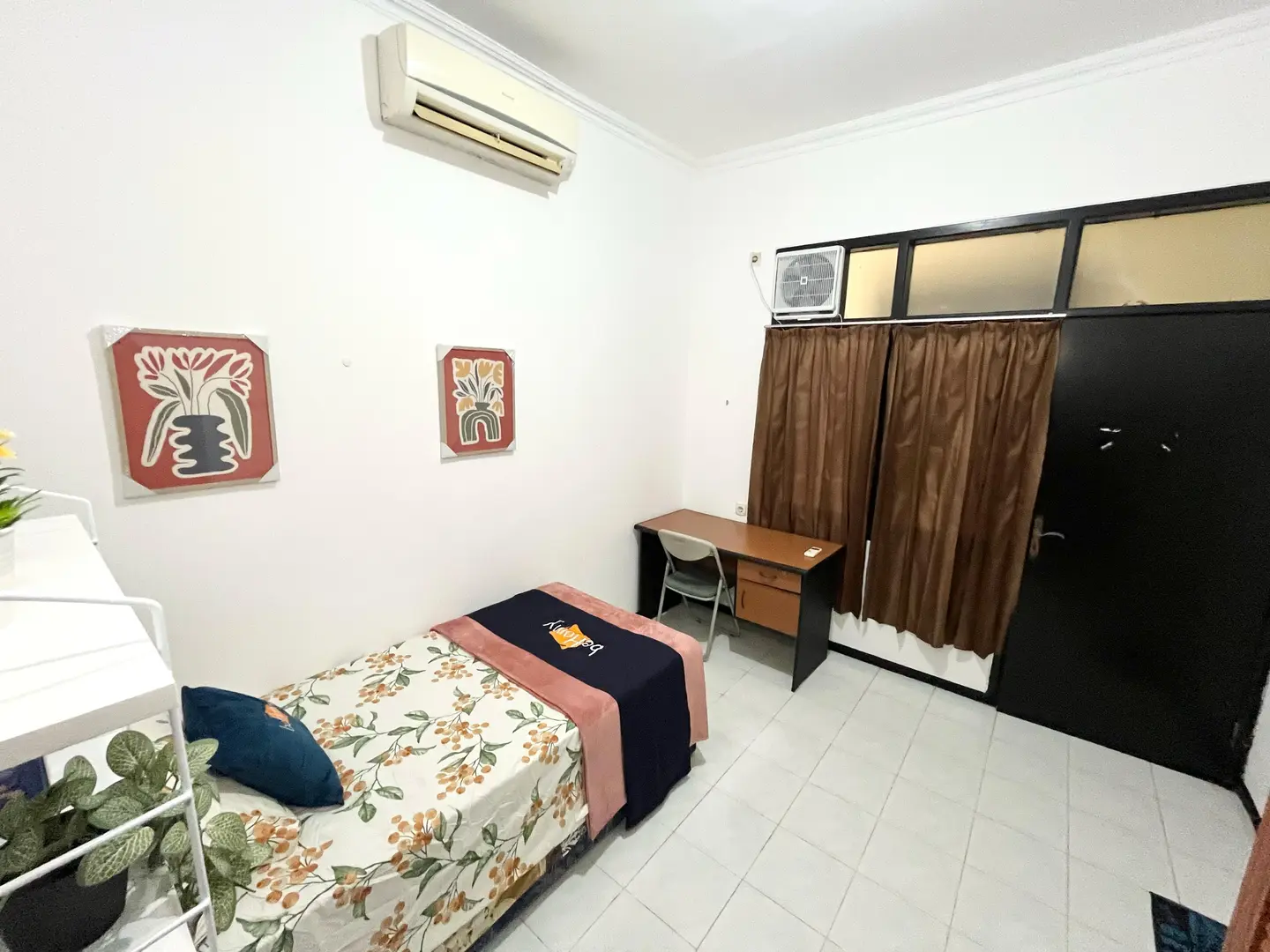 foto kamar Tipe Standar properti Behomy A9 Siwalankerto
